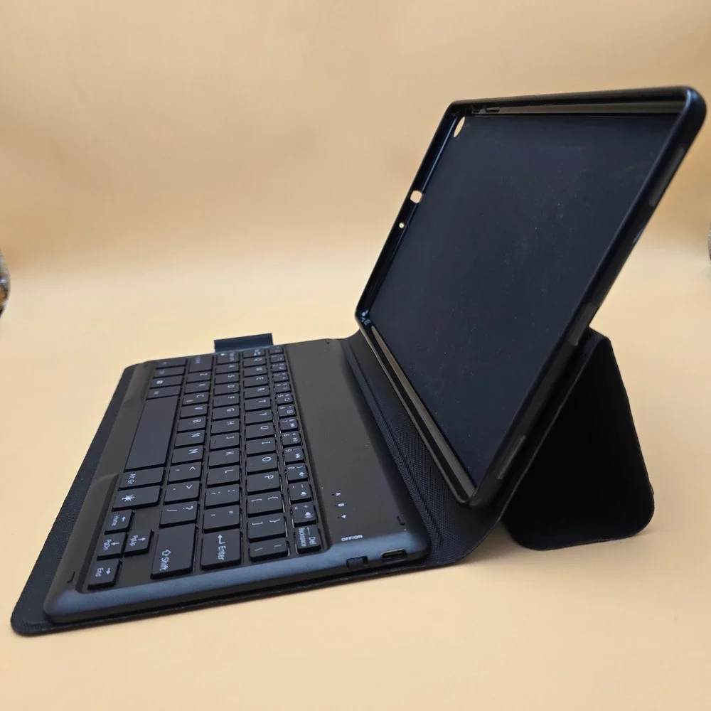 Universal Tablet‎ Case with Detachable Magnetic Bluetooth Keyboard Cover